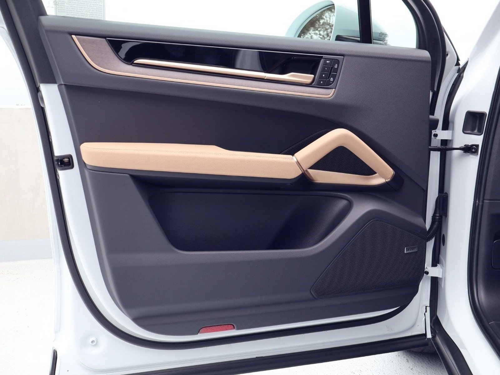 New 2026 Porsche Cayenne AWD/4WD image 14