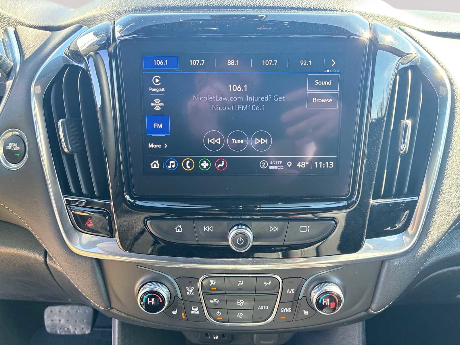 Certified 2023 Chevrolet Traverse LT w/ Rear Camera Mirror Package image 13