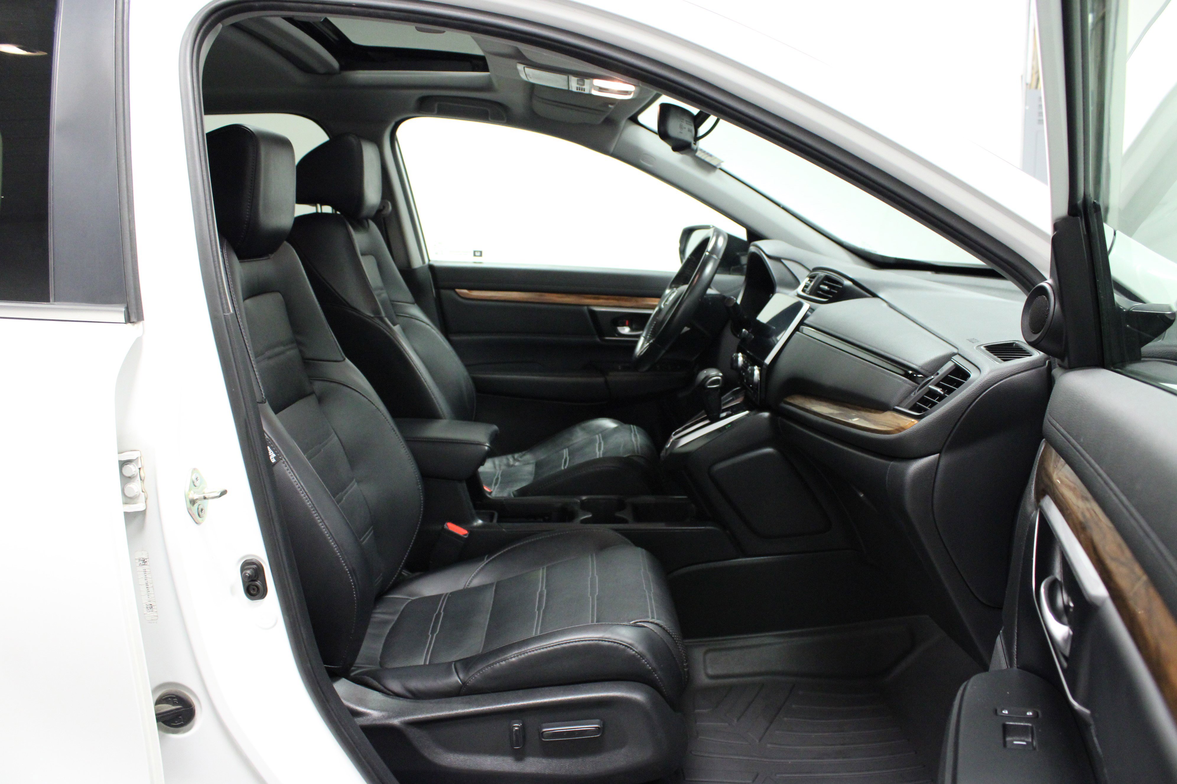 Used 2019 Honda CR-V EX-L image 16