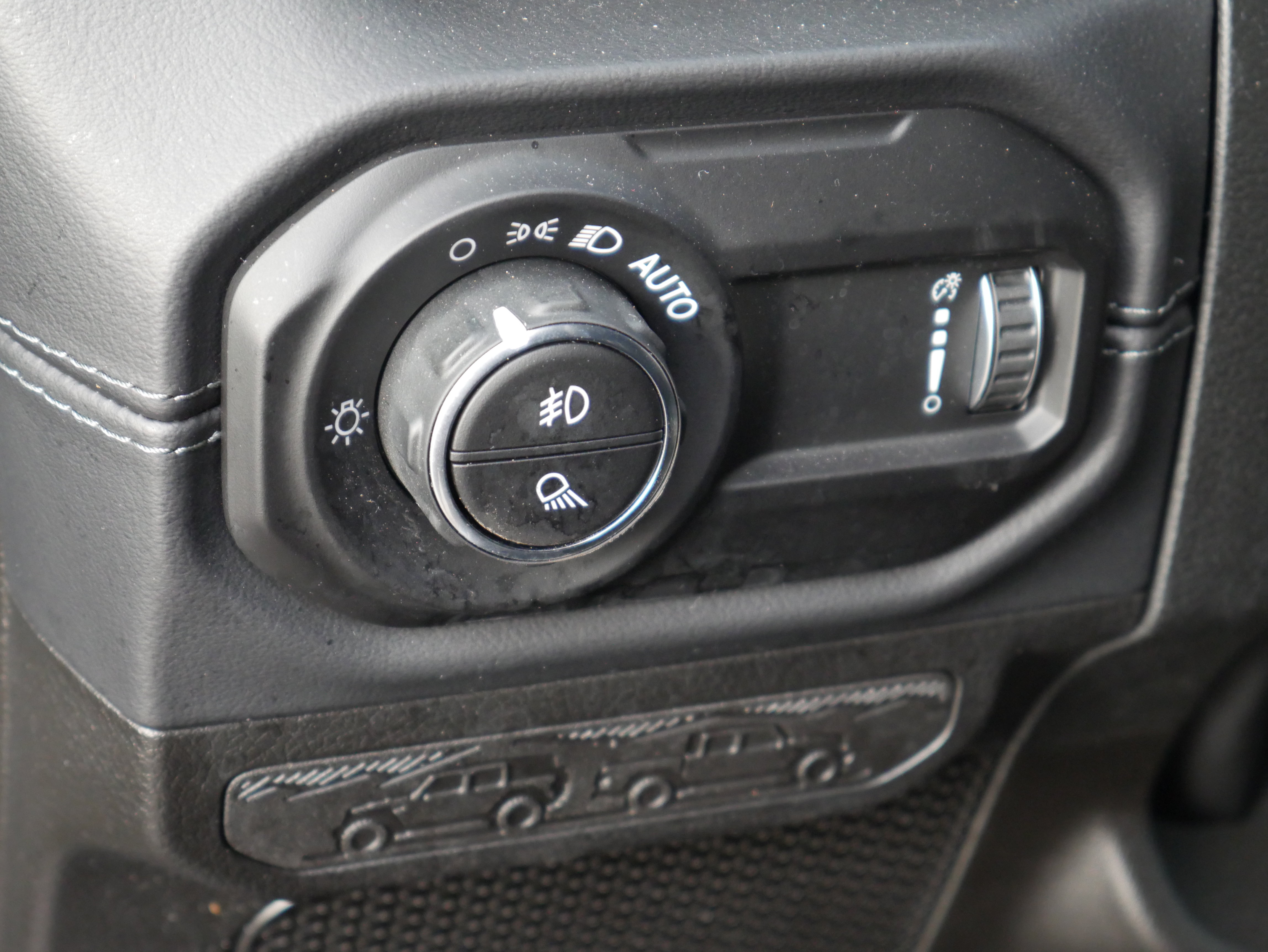 Used 2026 Jeep Gladiator Rubicon AWD/4WD image 5