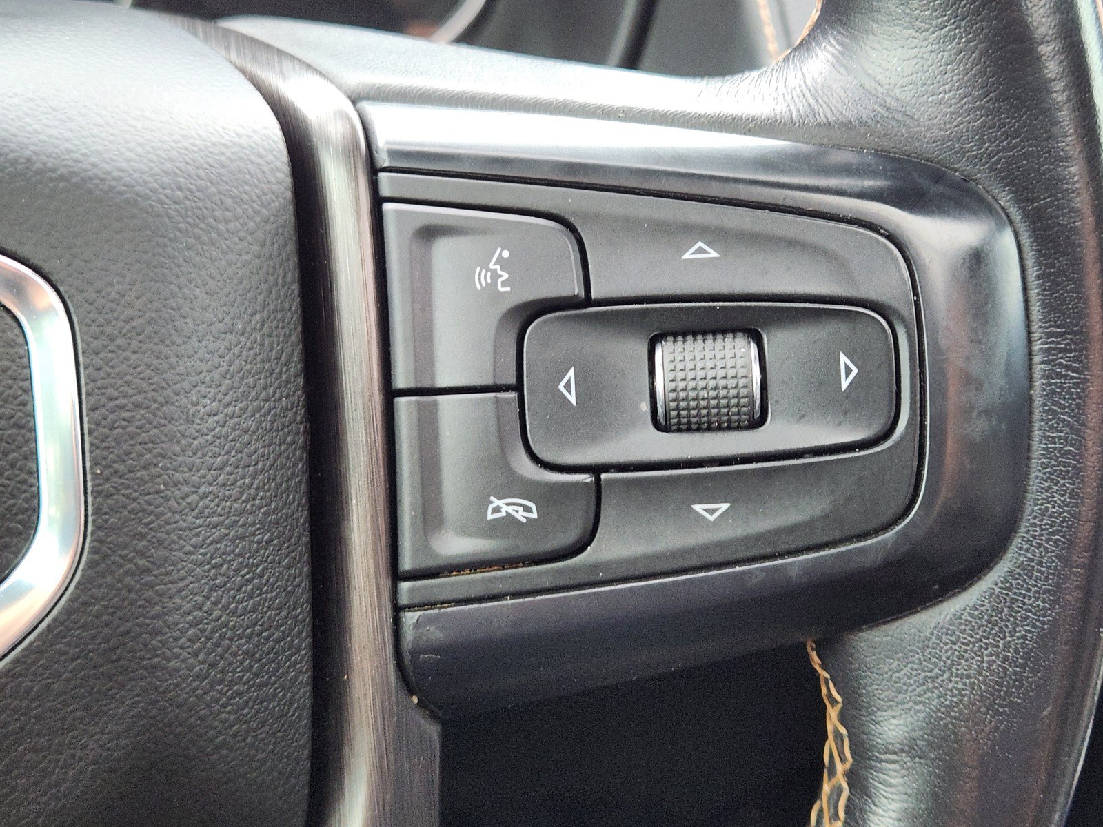 Used 2021 GMC Yukon AT4 w/ AT4 Premium Plus Package AWD/4WD image 26