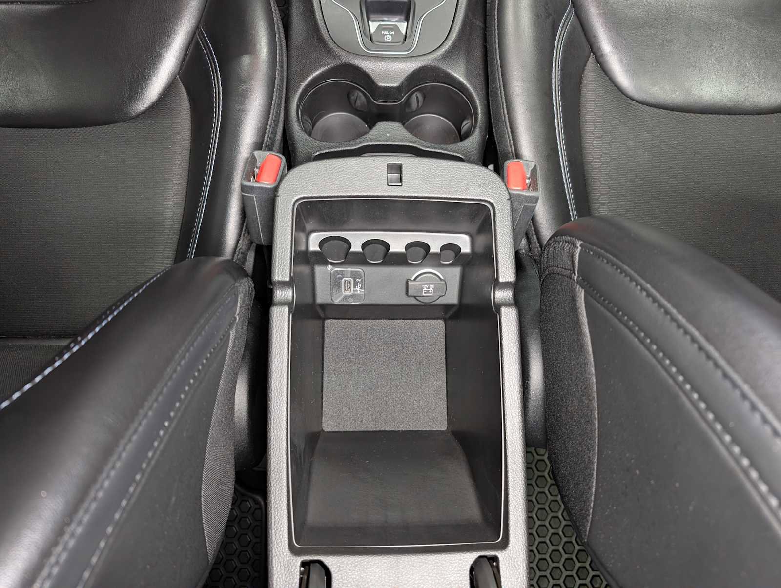 Used 2020 Jeep Cherokee Latitude Plus w/ Cold Weather Group image 17