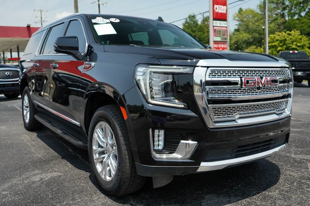 Used 2024 GMC Yukon XL SLT w/ SLT Luxury Package AWD/4WD image 39