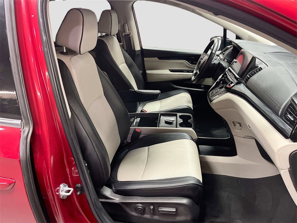Used 2025 Honda Odyssey Elite image 32