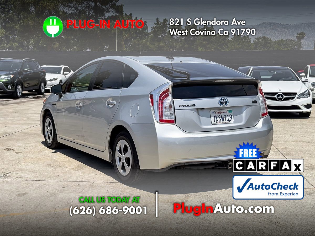 Used 2015 Toyota Prius Four FWD image 4