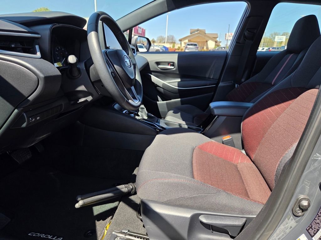 Certified 2025 Toyota Corolla SE image 5