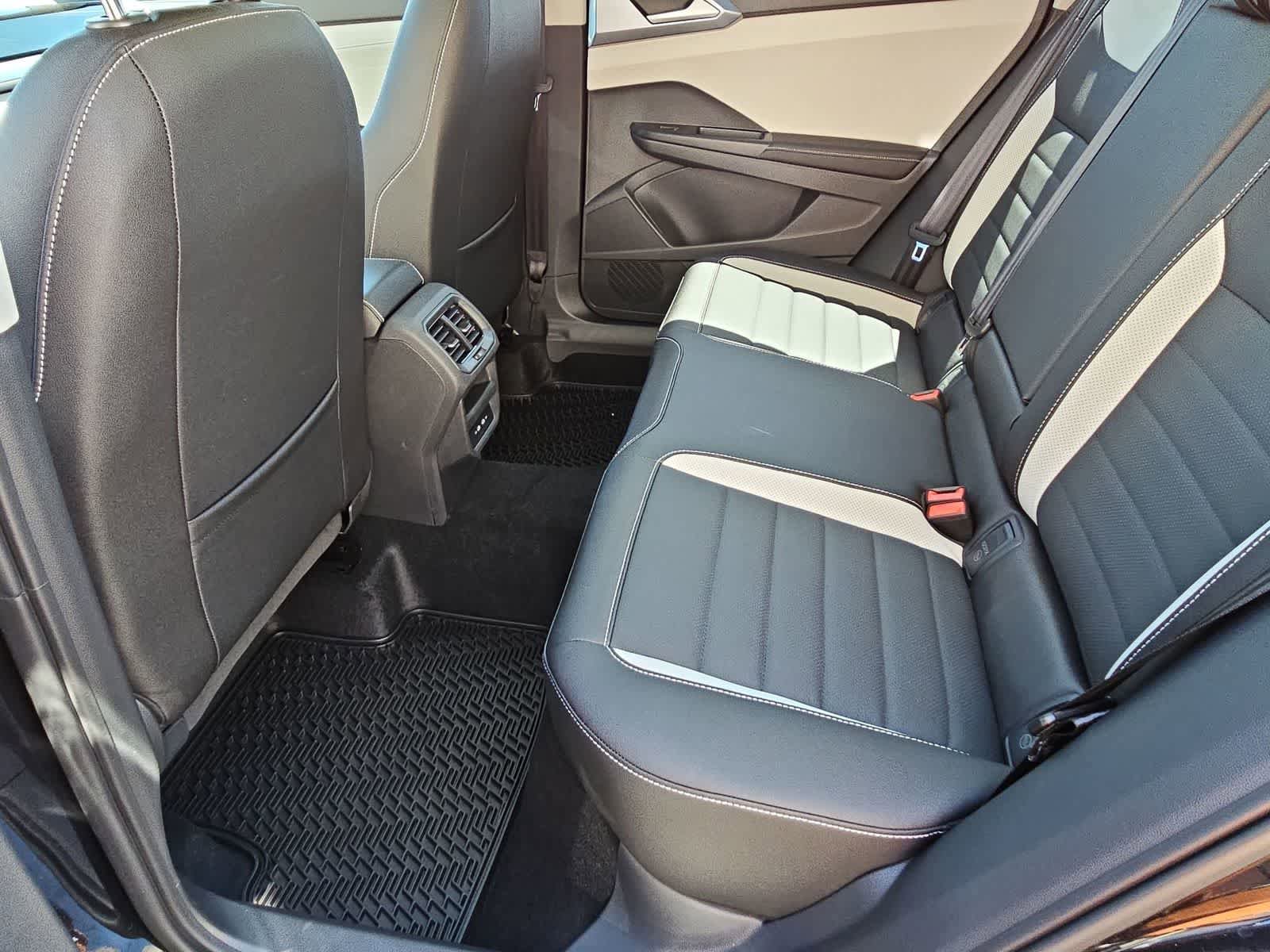 New 2026 Volkswagen Taos SEL AWD/4WD image 20