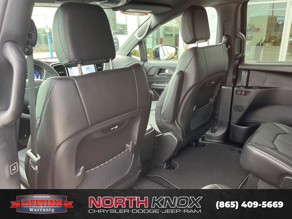 New 2026 Chrysler Pacifica Select image 15