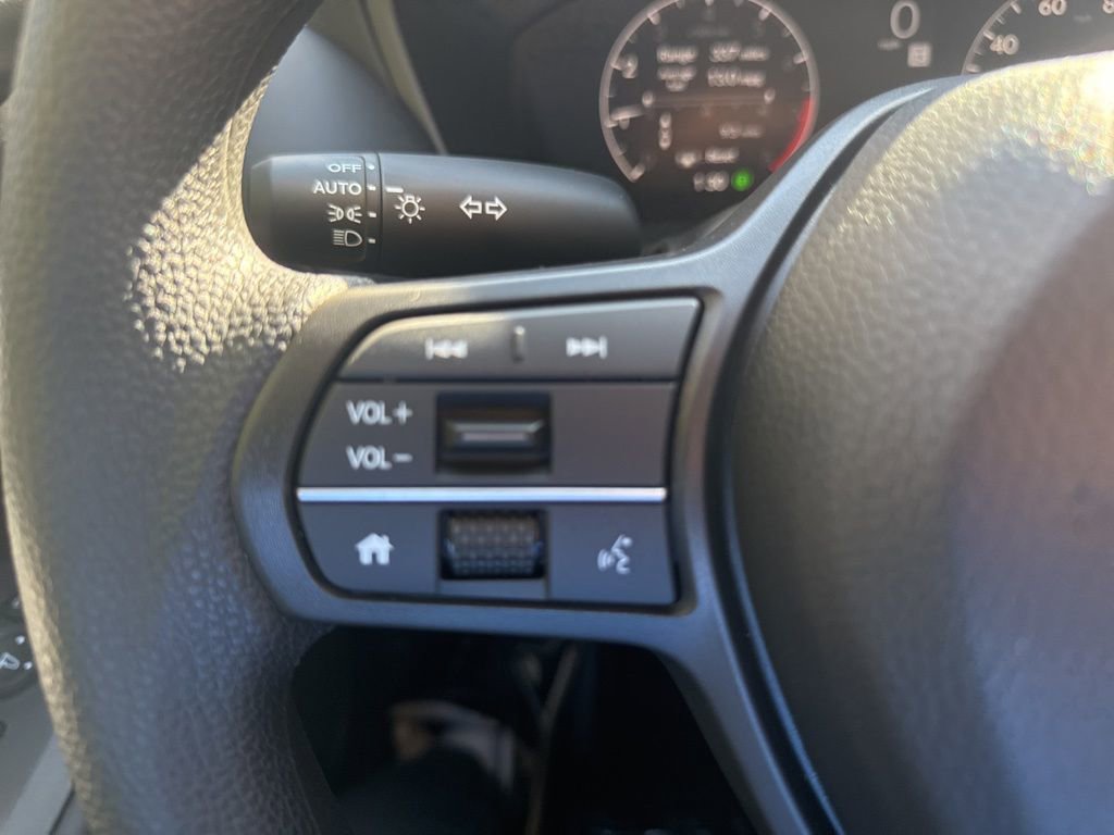 Certified 2026 Honda HR-V LX image 23