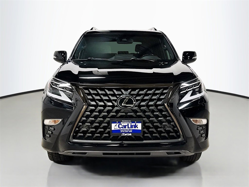 Used 2022 Lexus GX 460 image 2
