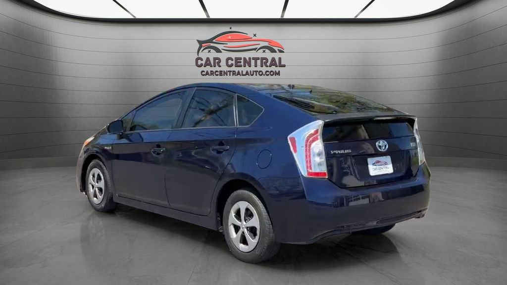 Used 2012 Toyota Prius Two FWD image 3