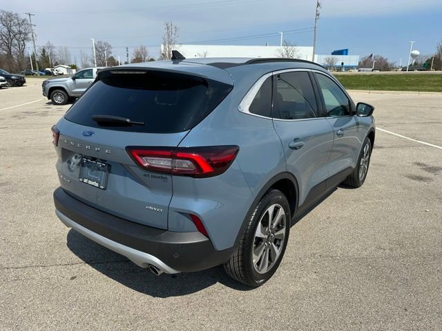 Used 2025 Ford Escape Platinum AWD/4WD image 6