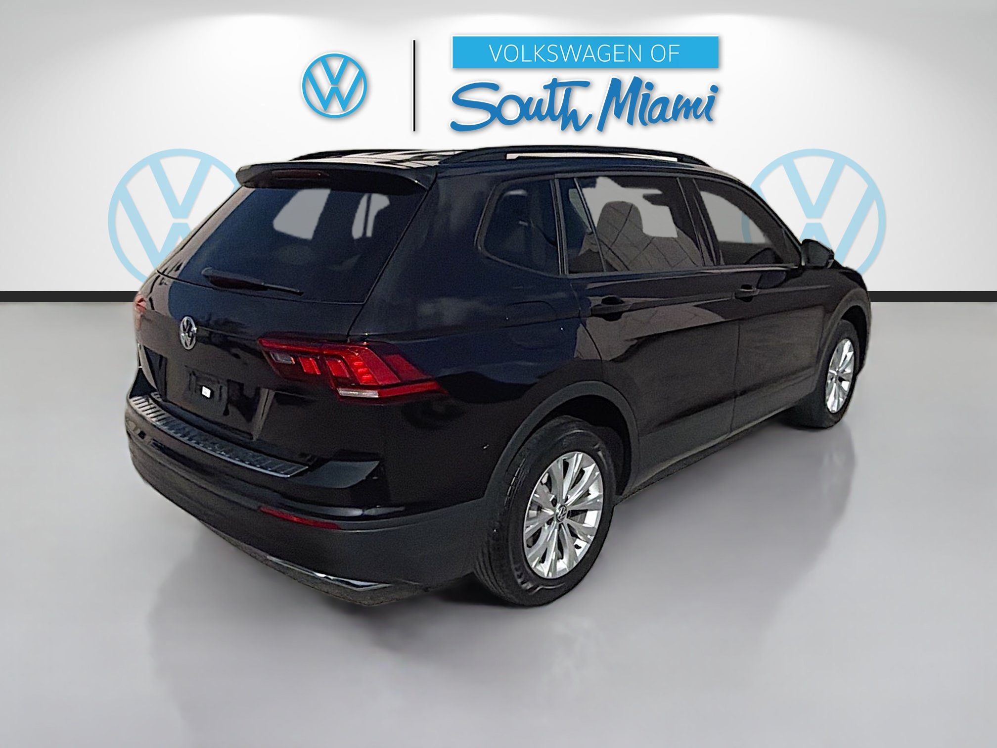 Used 2019 Volkswagen Tiguan S w/ Driver Assistance Package FWD image 7