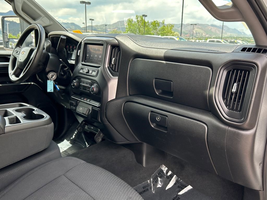 Used 2020 Chevrolet Silverado 2500 Custom w/ Custom Convenience Package AWD/4WD image 8