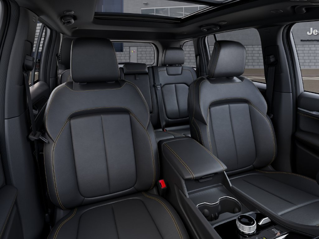 New 2026 Jeep Grand Cherokee Limited AWD/4WD image 16