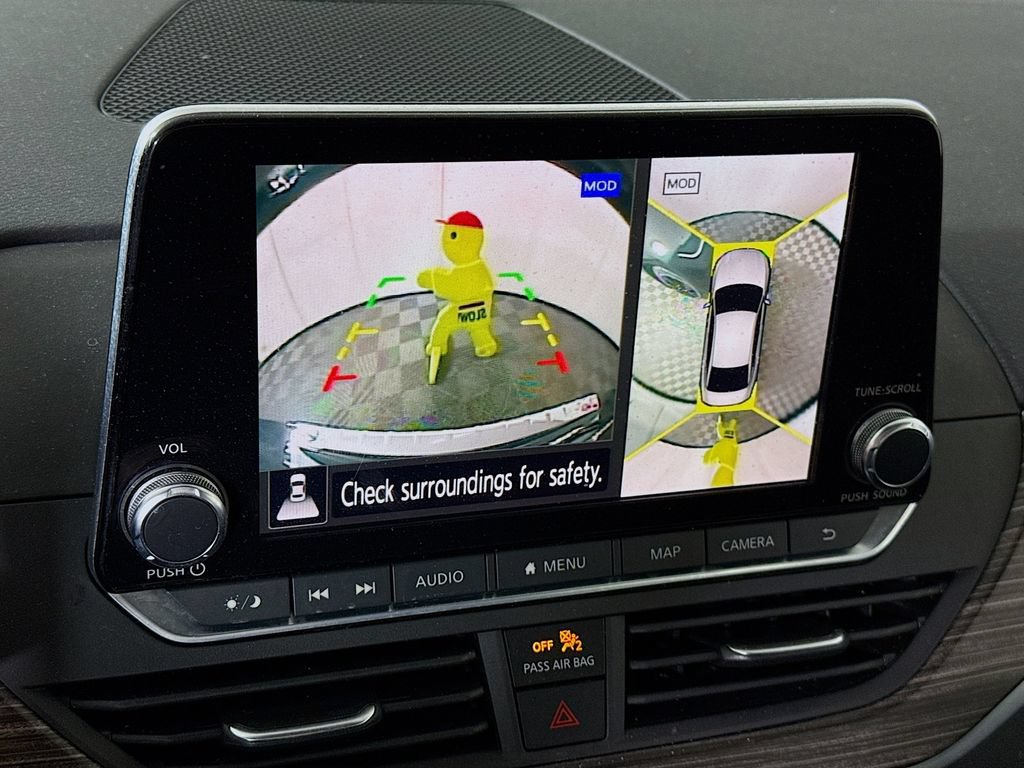 Certified 2019 Nissan Altima 2.0 Platinum FWD image 6