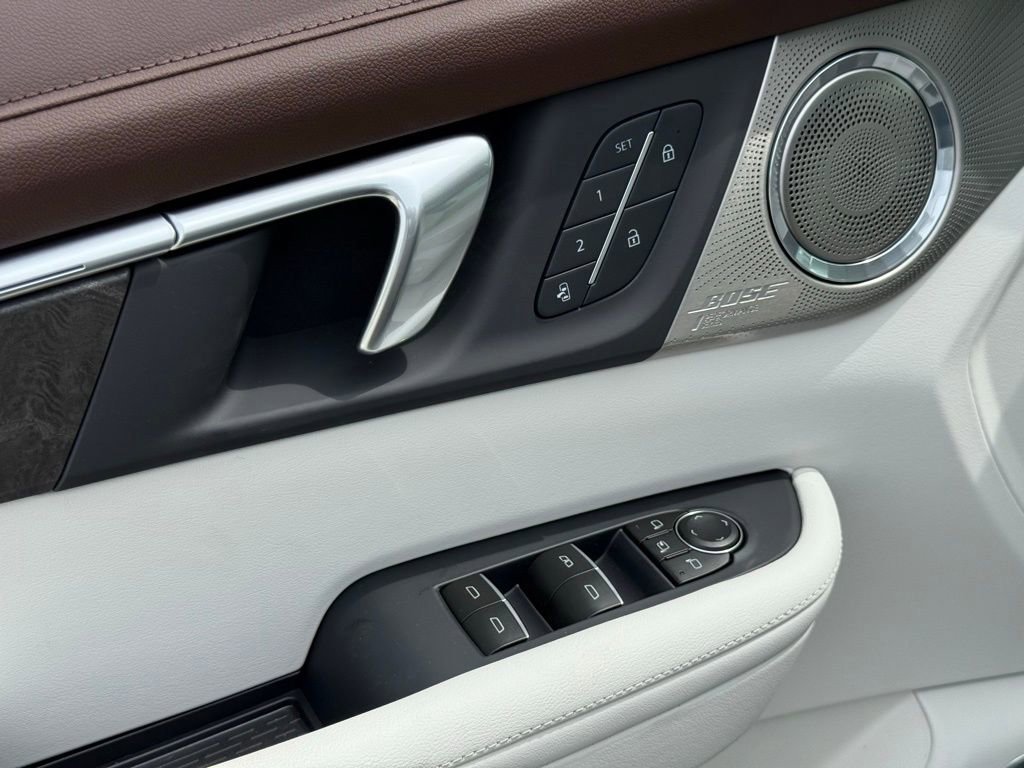 New 2026 Buick Enclave Avenir image 17