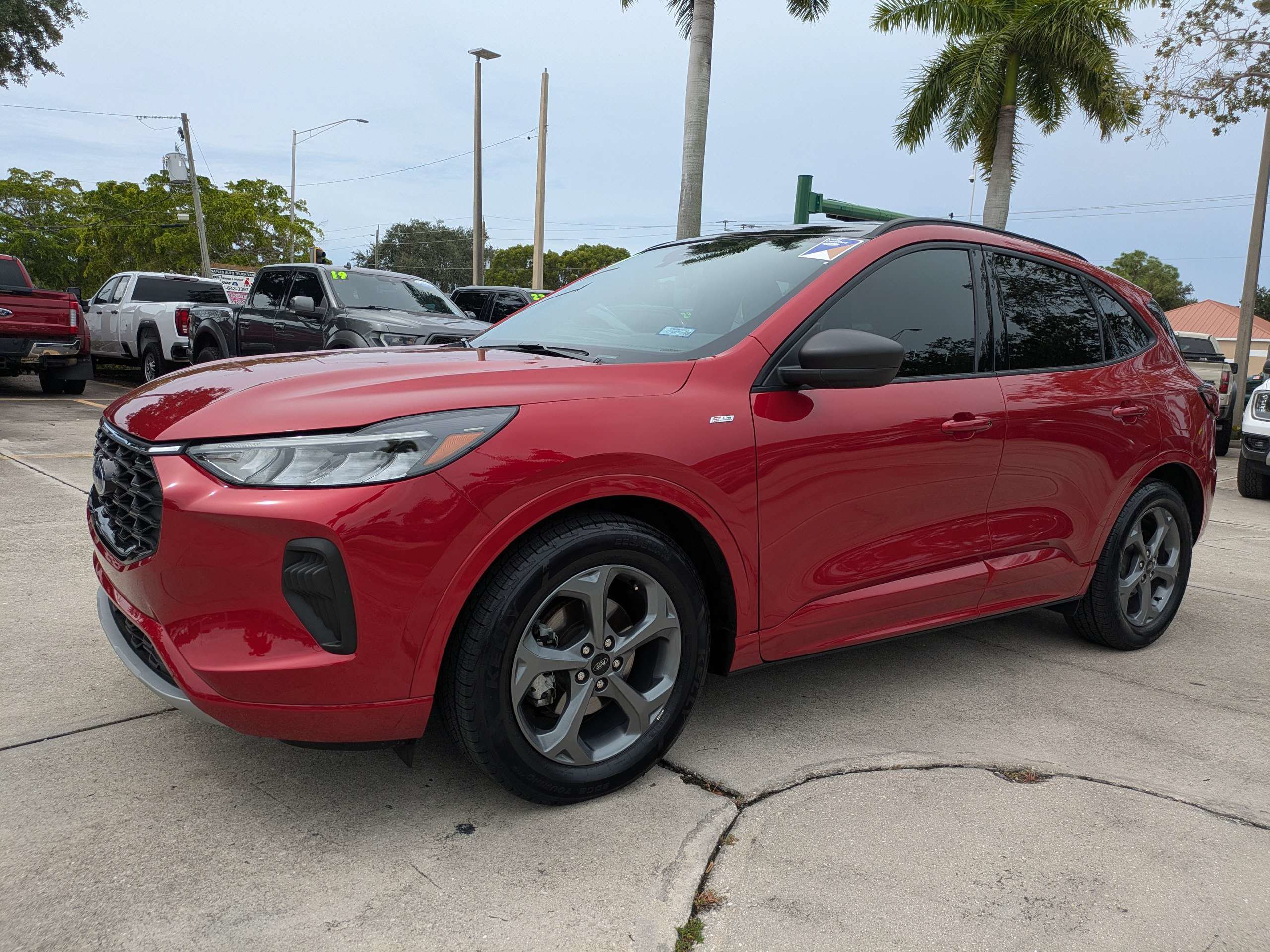 Certified 2023 Ford Escape ST-Line w/ Tech Pack #1 FWD image 7