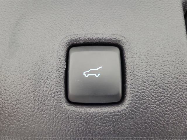 Used 2024 Ford Escape ST-Line w/ Tech Pack #1 AWD/4WD image 10