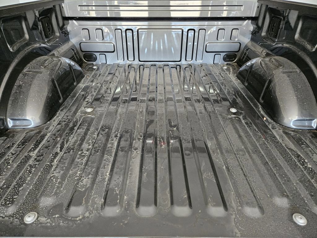 New 2025 Ford F150 Lightning XLT image 39