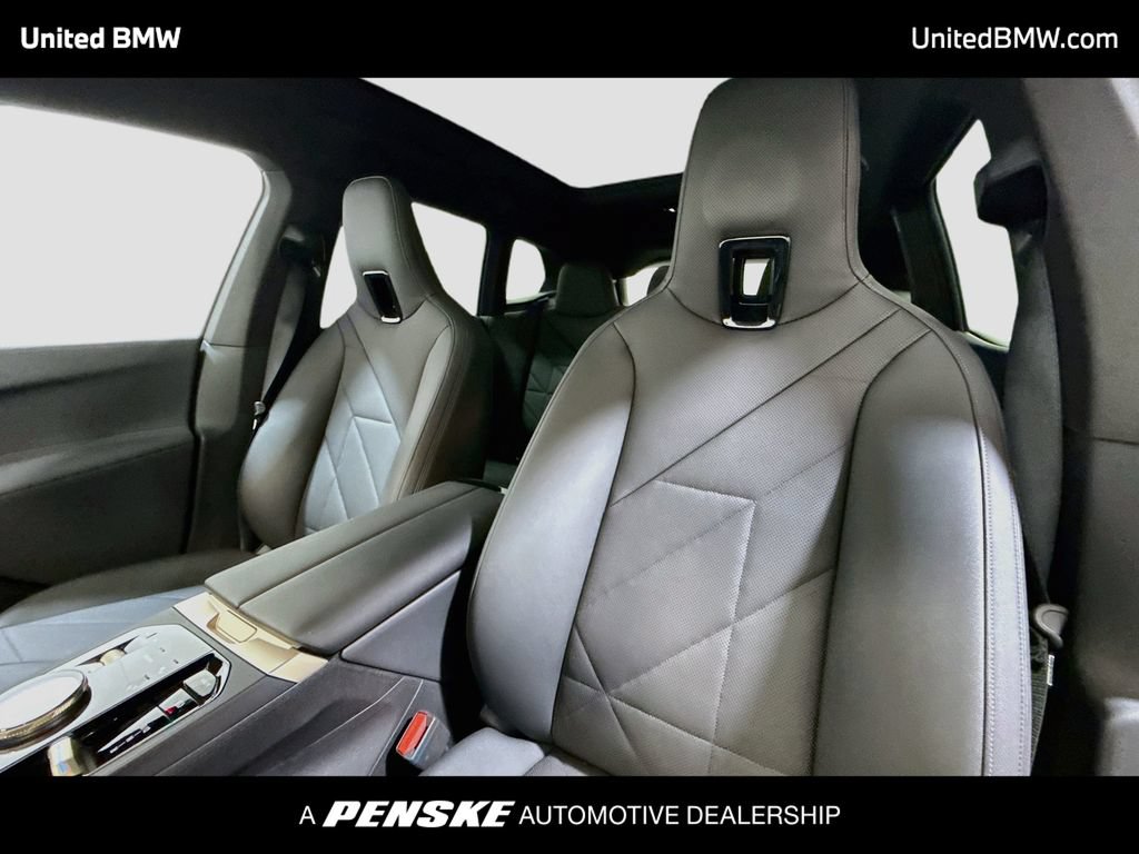 Used 2024 BMW iX xDrive50 w/ Sport Package AWD/4WD image 12
