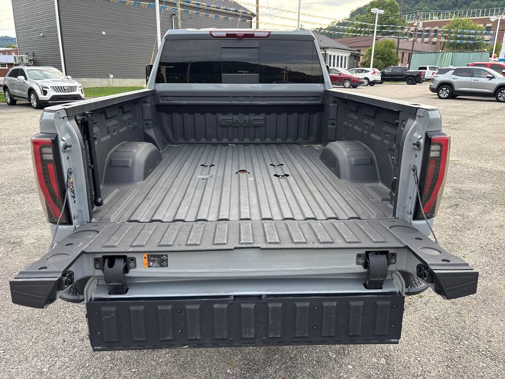 Used 2025 GMC Sierra 2500 AT4 AWD/4WD image 19