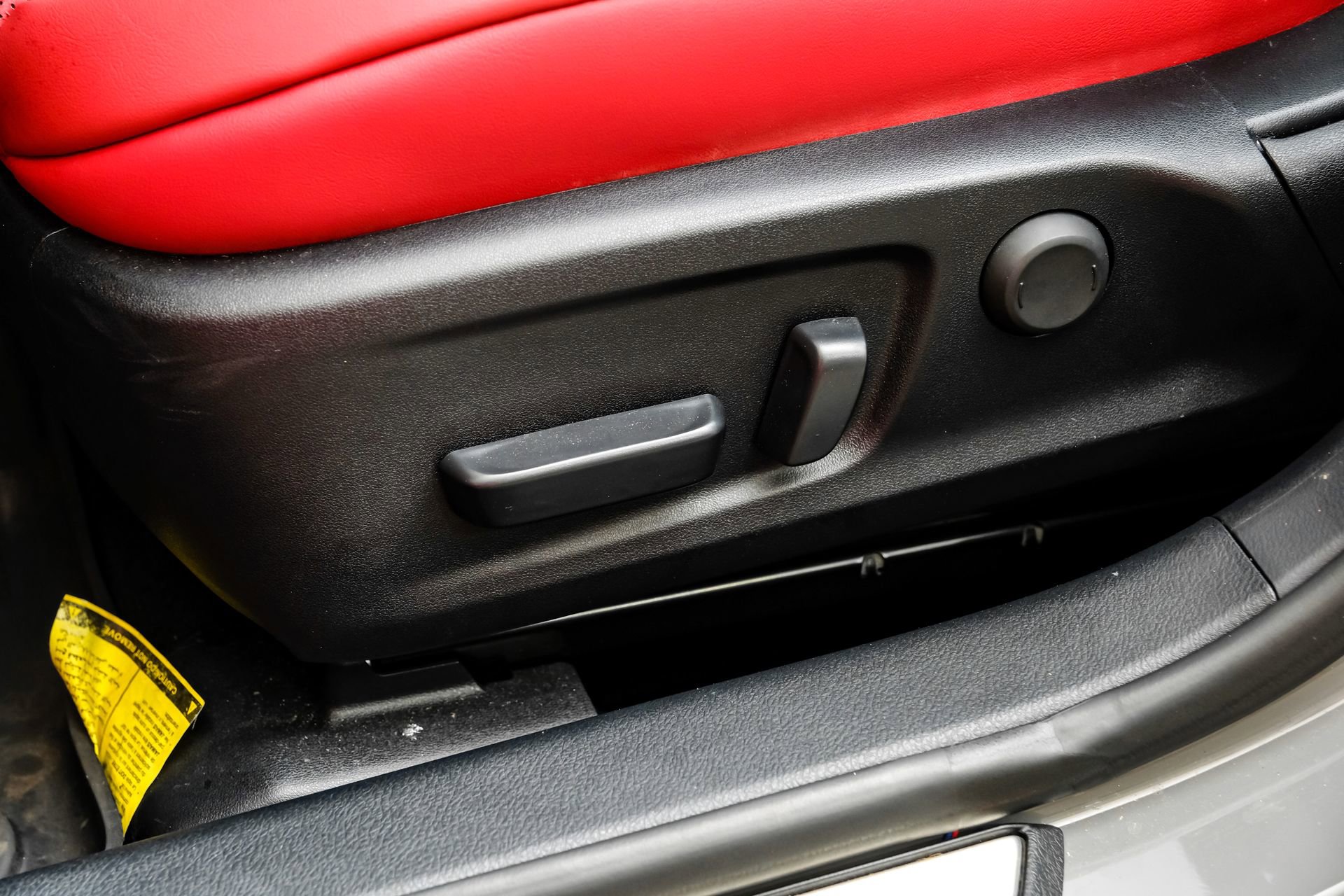 Used 2024 Lexus IS 500 image 36