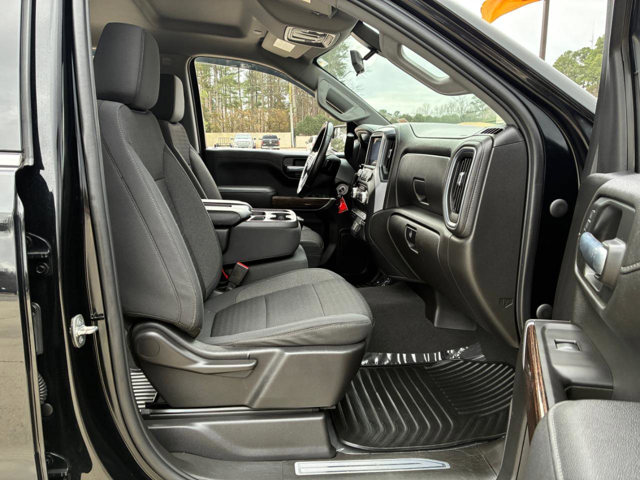 Used 2021 GMC Sierra 1500 SLE image 14