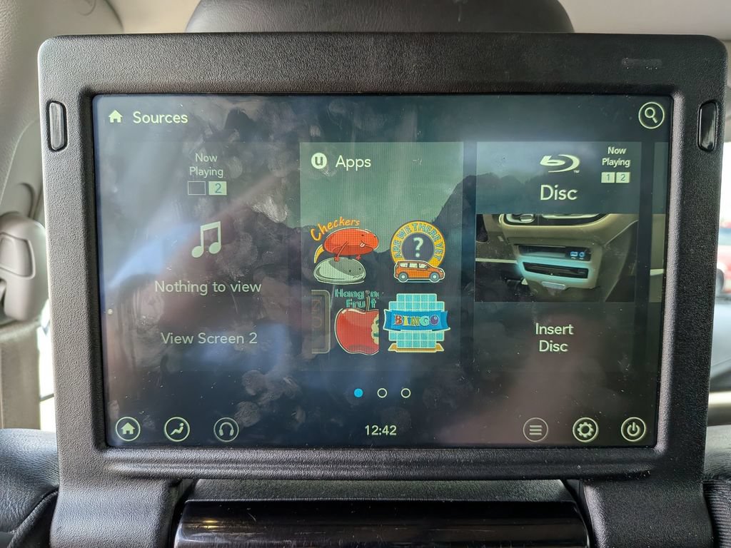 Used 2020 Chrysler Pacifica Limited w/ Advanced Safetytec Group FWD image 26