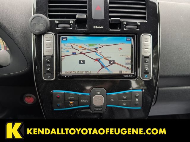 Used 2016 Nissan Leaf SL FWD image 14