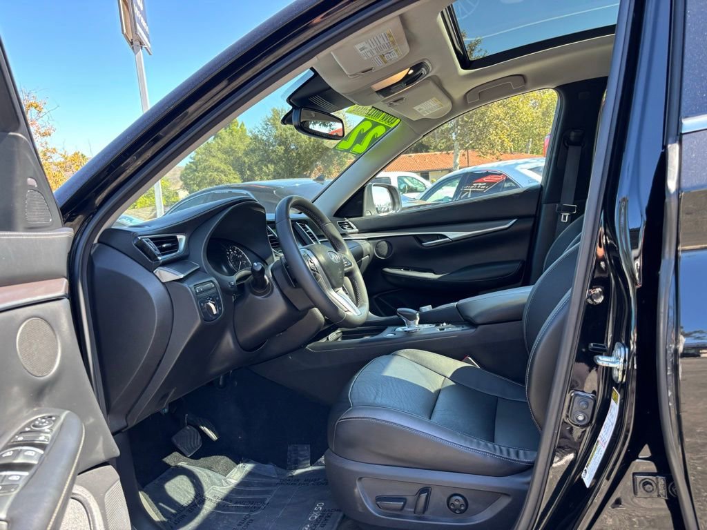 Used 2022 INFINITI QX50 Luxe image 14