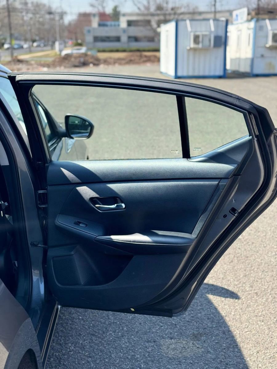 Used 2021 Nissan Sentra SV image 11