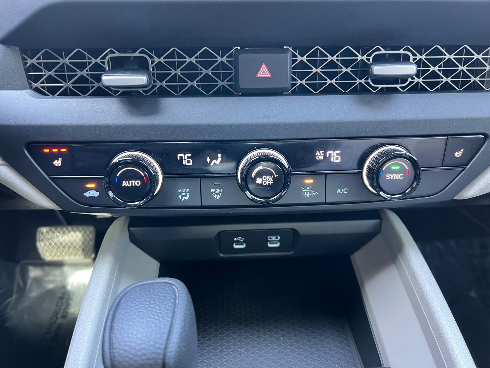 Used 2025 Honda Accord SE image 38