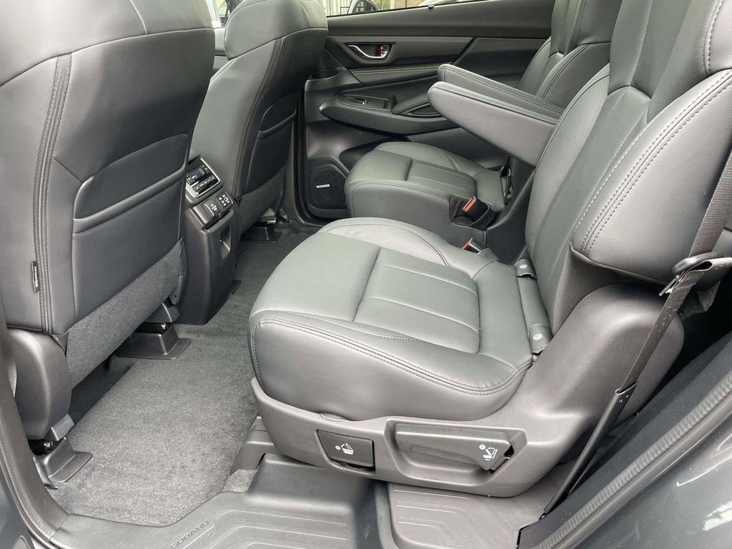 Certified 2025 Subaru Ascent Bronze Edition w/ Onyx Package image 13