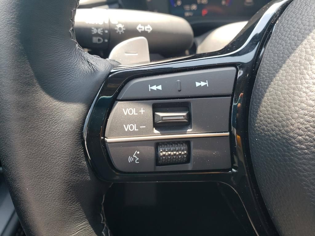 Certified 2025 Acura ADX AWD image 15