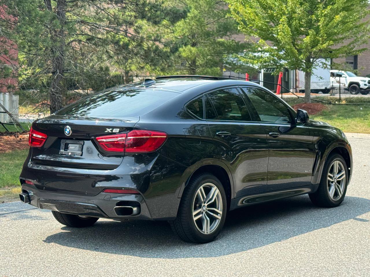 Used 2018 BMW X6 xDrive35i w/ Premium Package Enhanced AWD/4WD image 6