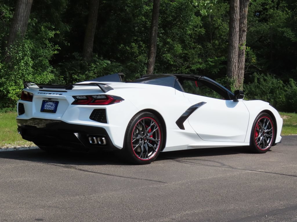 Used 2023 Chevrolet Corvette Stingray Premium Conv w/ Z51 Performance Package RWD image 3