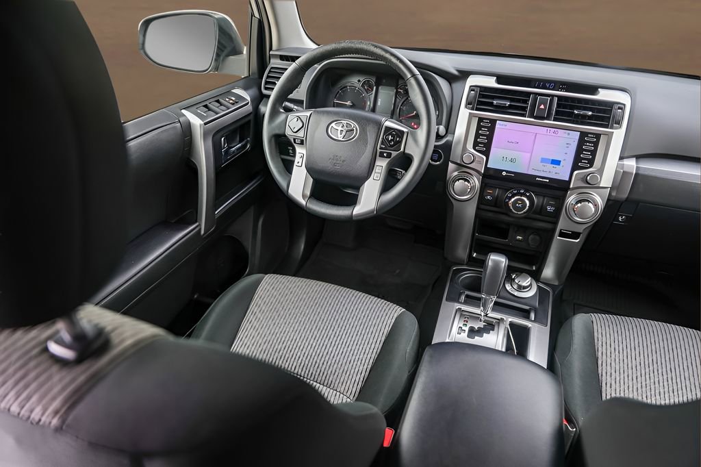 Used 2022 Toyota 4Runner SR5 AWD/4WD image 26
