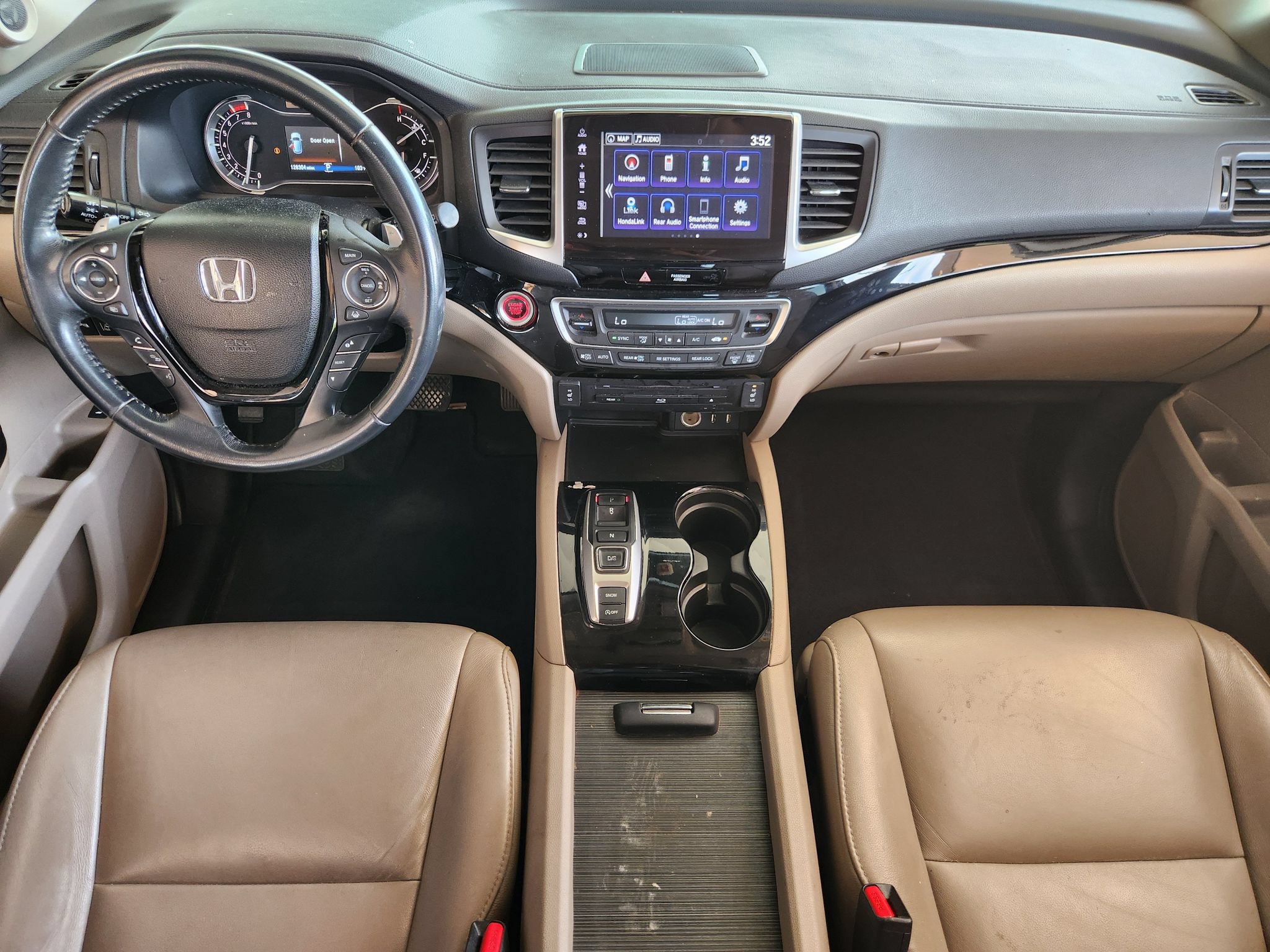Used 2017 Honda Pilot Touring image 27