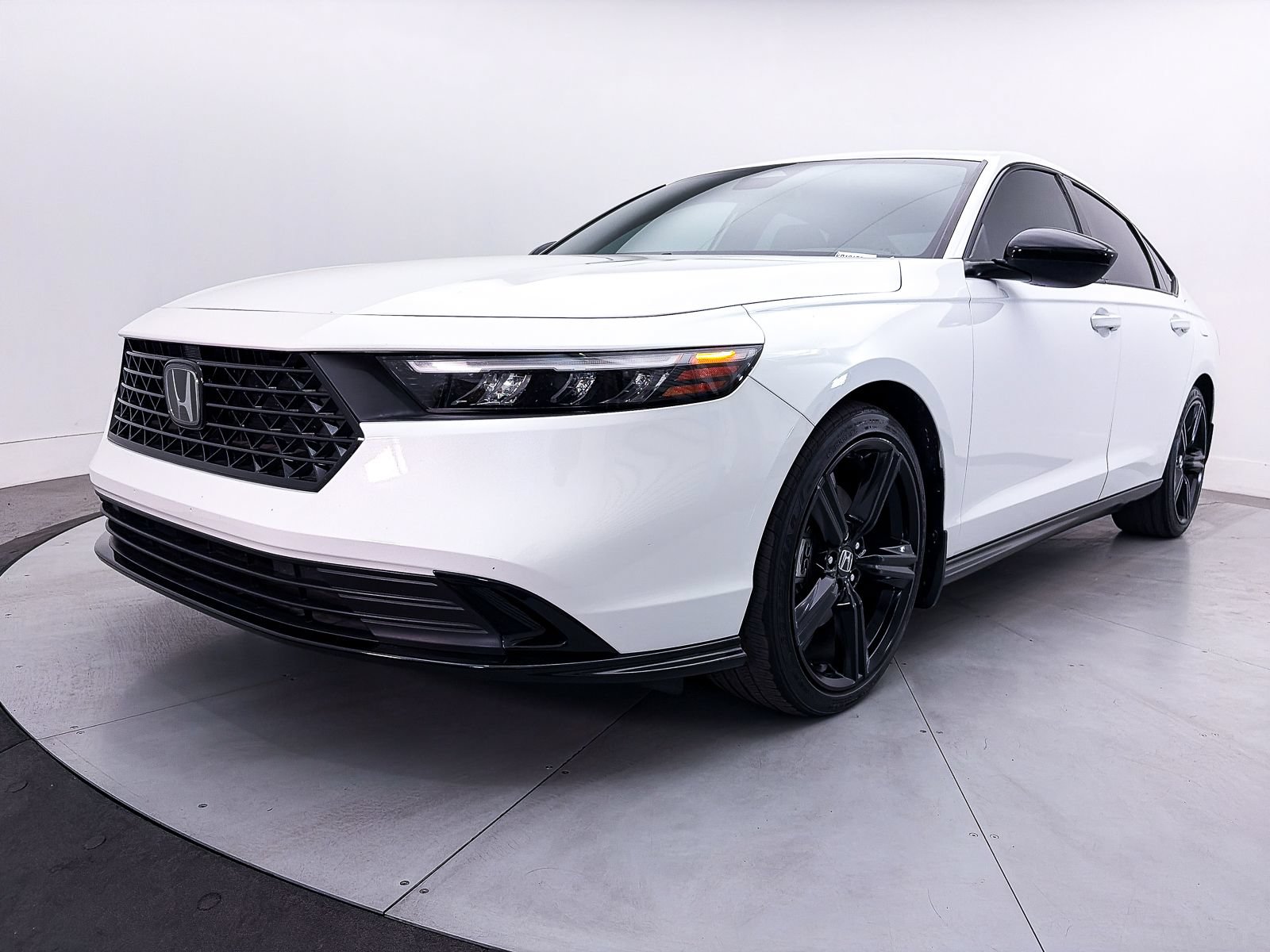 Used 2023 Honda Accord Sport image 13