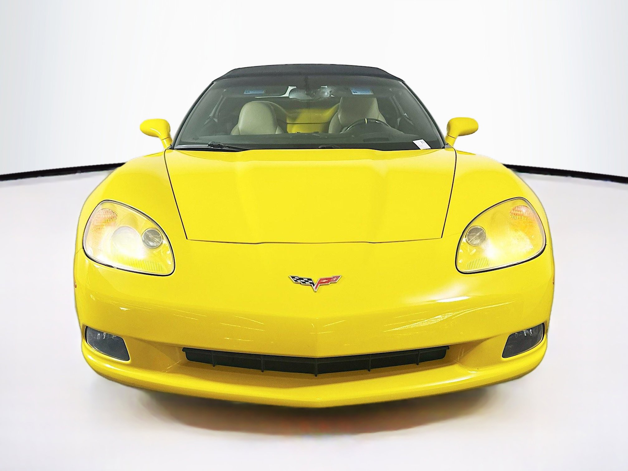 Used 2008 Chevrolet Corvette Convertible w/ Preferred Equipment Group image 2