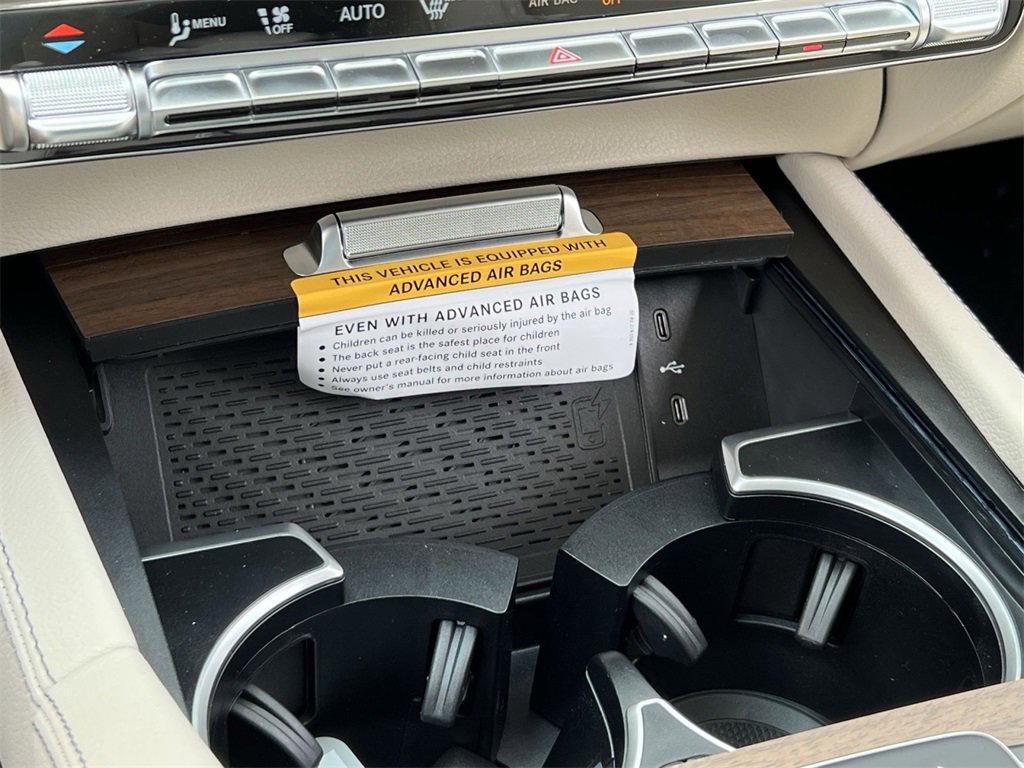 Used 2025 Mercedes-Benz GLE 350 4MATIC image 33