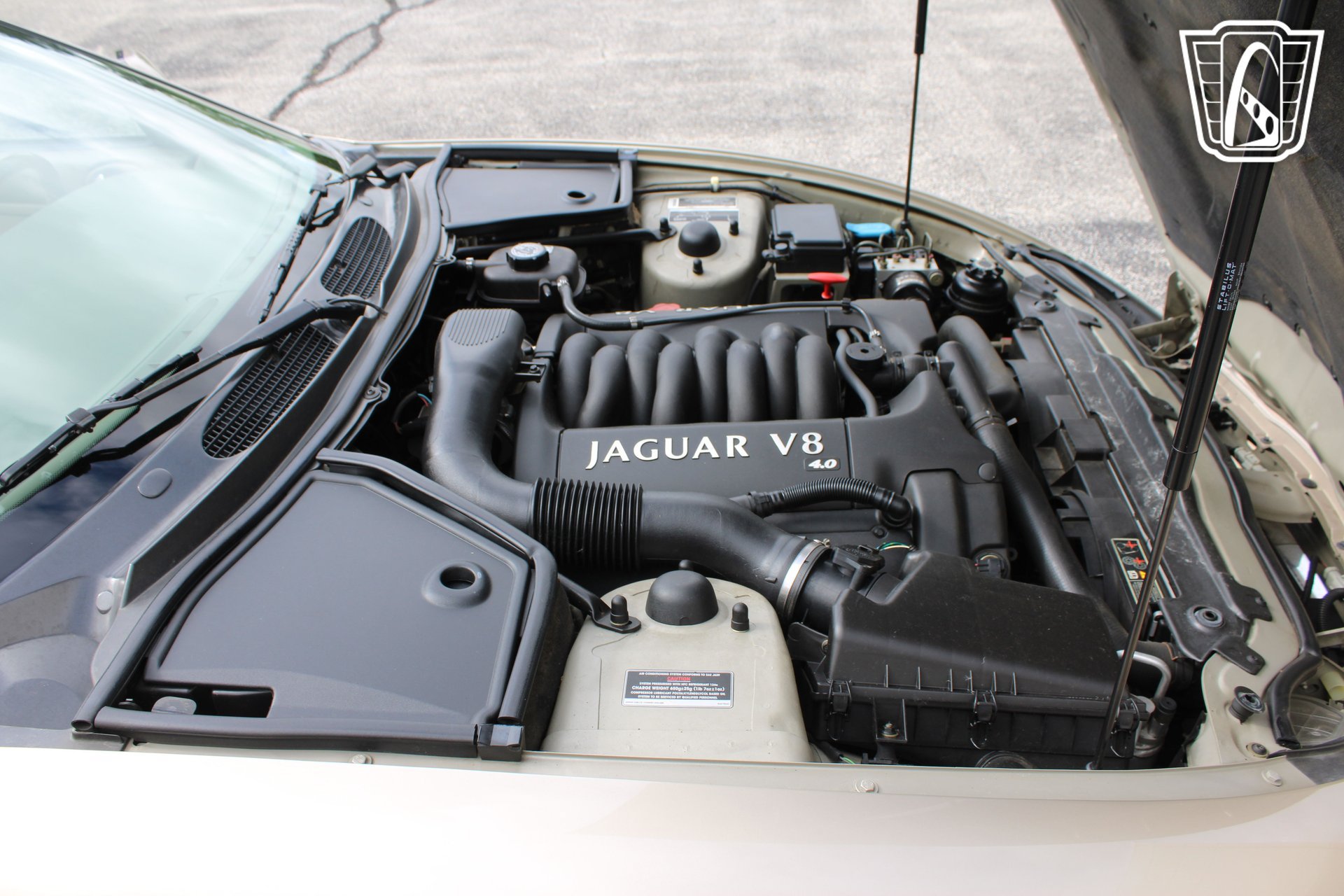 Used 1999 Jaguar XK8 Convertible RWD image 11