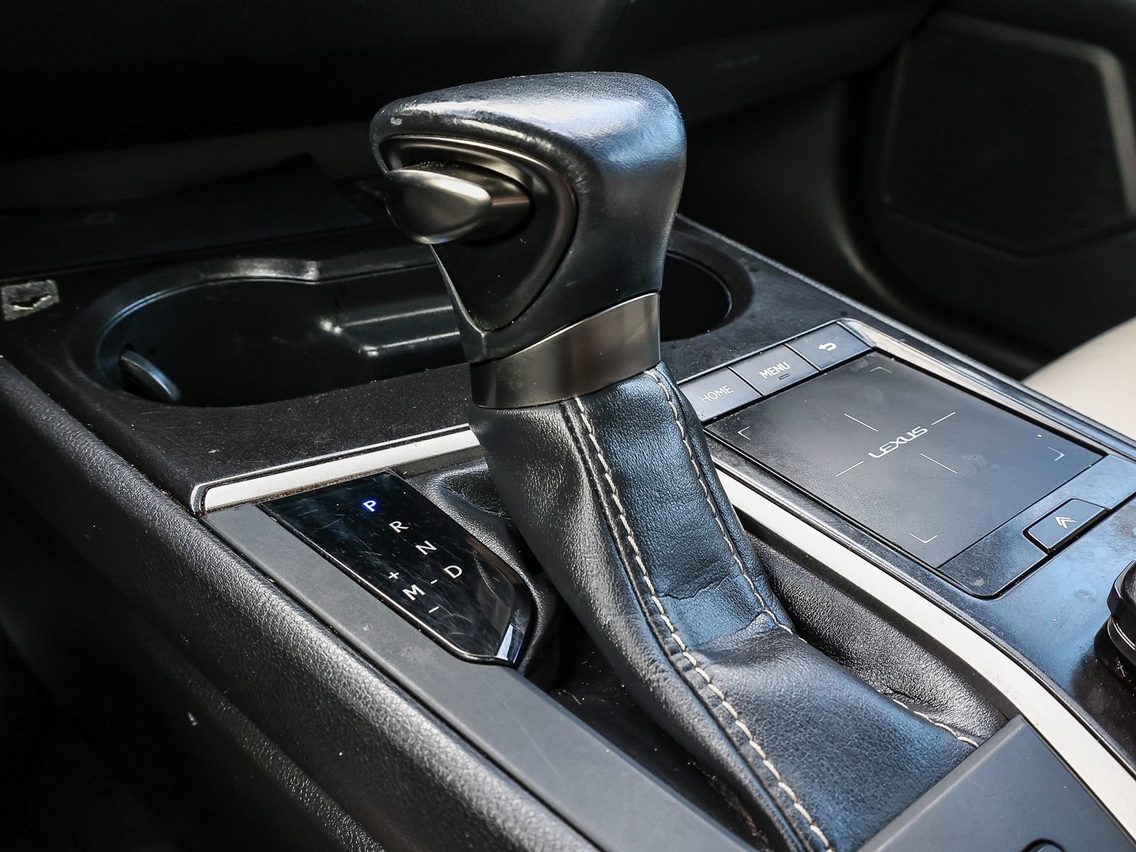 Used 2019 Lexus UX 200 w/ Accessory Package 2 FWD image 24