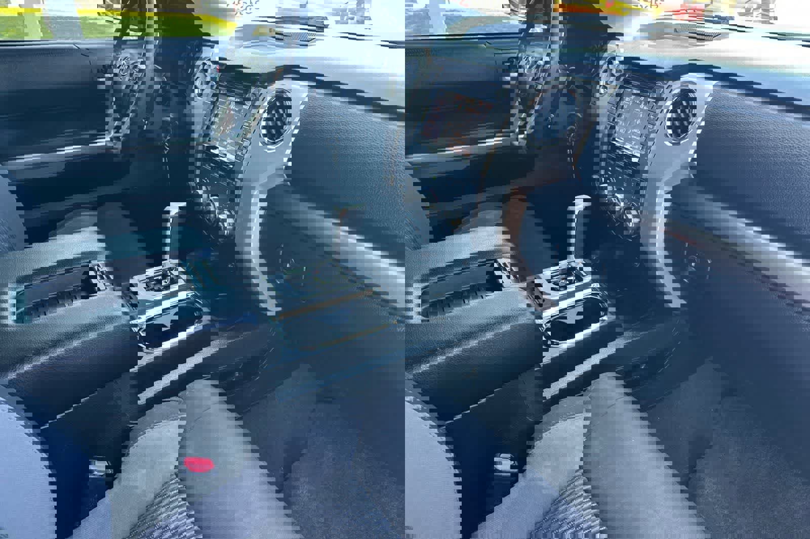 Used 2014 Toyota Tundra SR5 w/ TRD Off Road Package image 17