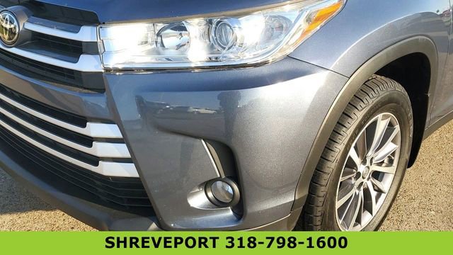 Used 2019 Toyota Highlander XLE FWD image 17