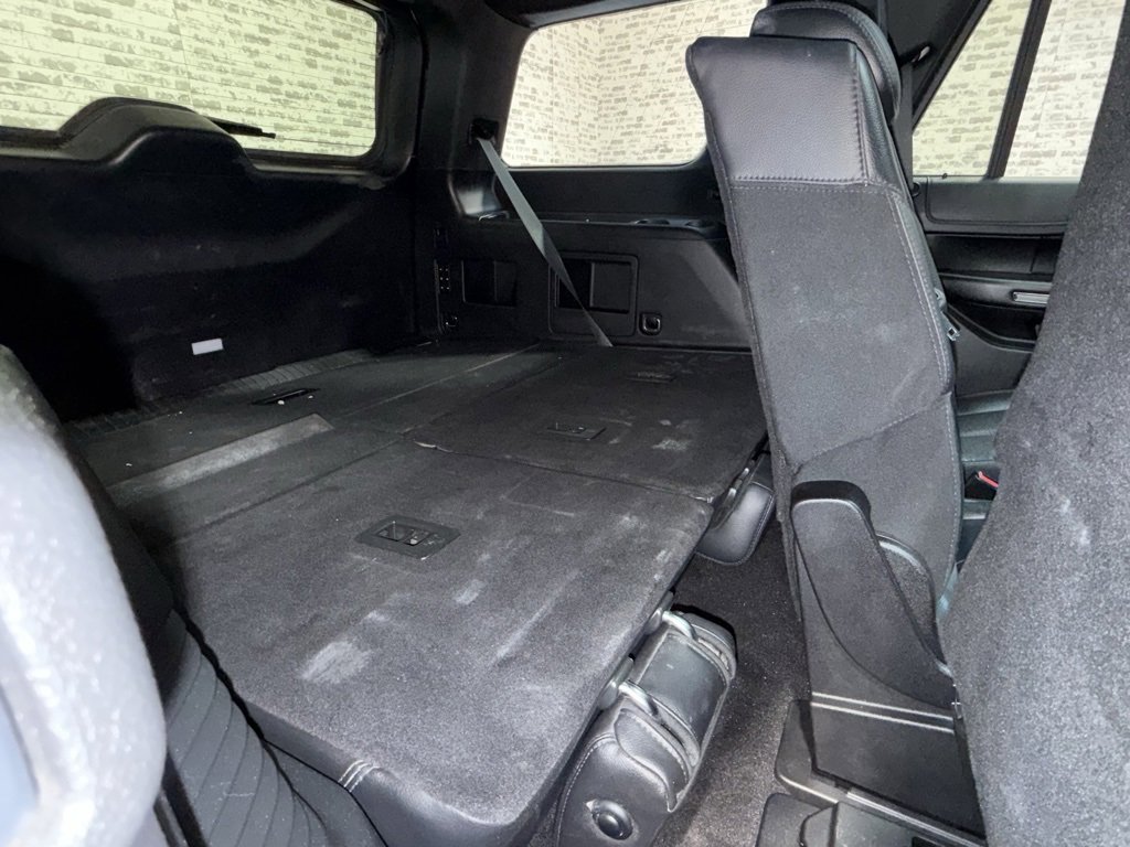 Used 2019 Ford Expedition XLT w/ Equipment Group 202A image 12