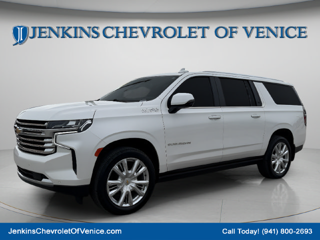 Used 2022 Chevrolet Suburban High Country RWD image 11