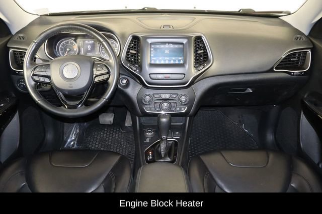 Used 2019 Jeep Cherokee Latitude Plus AWD/4WD image 17