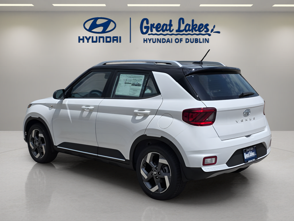 New 2026 Hyundai Venue SEL FWD image 3